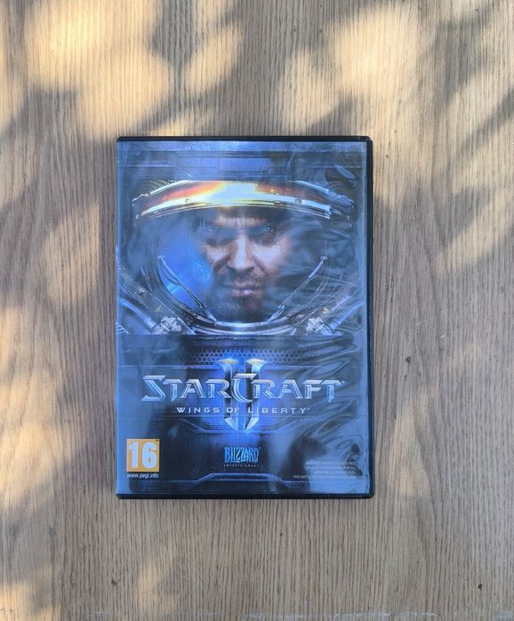 Lot 4 Jocuri Video: GTA Vice City și Gran Turismo 3 (PS2) + StarCraft II și NFS Hot Pursuit (PC Colecție)