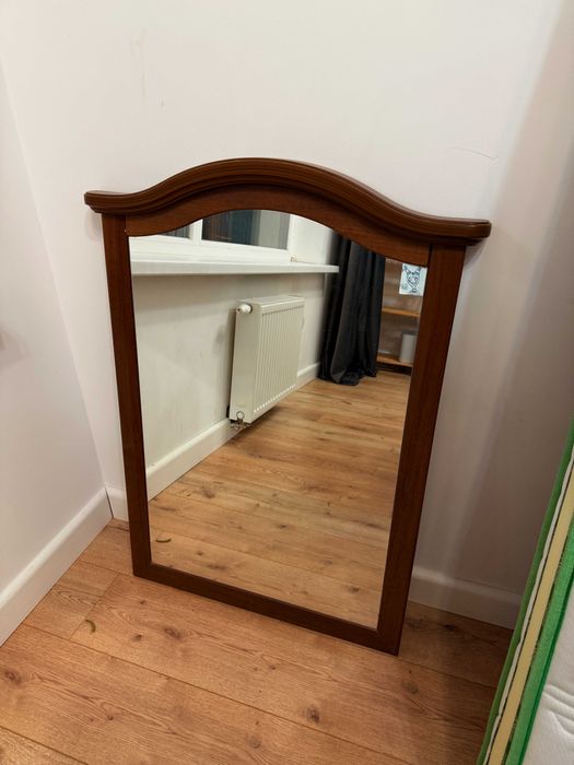 Зеркало. Дерево. Тяжелая