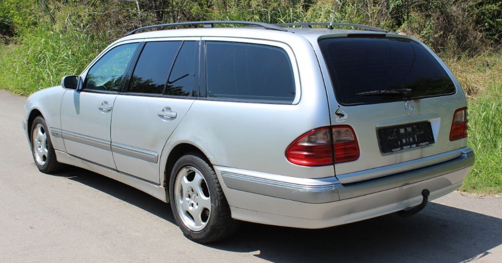 НА ЧАСТИ Mercedes W210 E270cdi Комби Фейслифт / Мерцедес В210