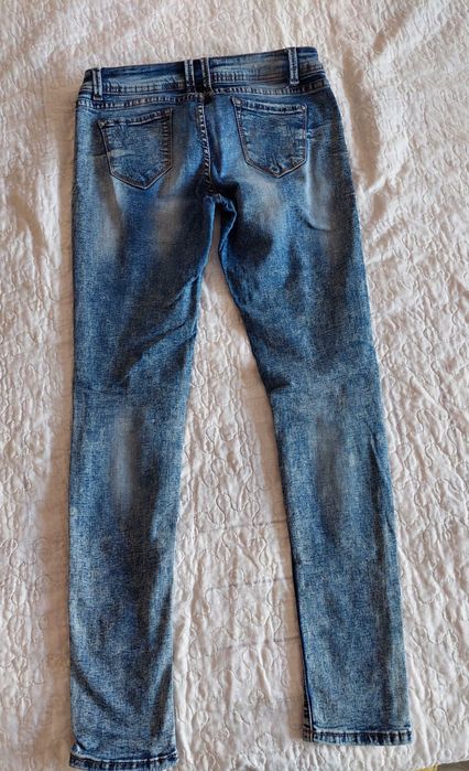 Запазени дамски дънки