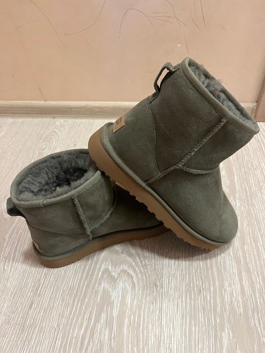 Дамски зимни боти UGG