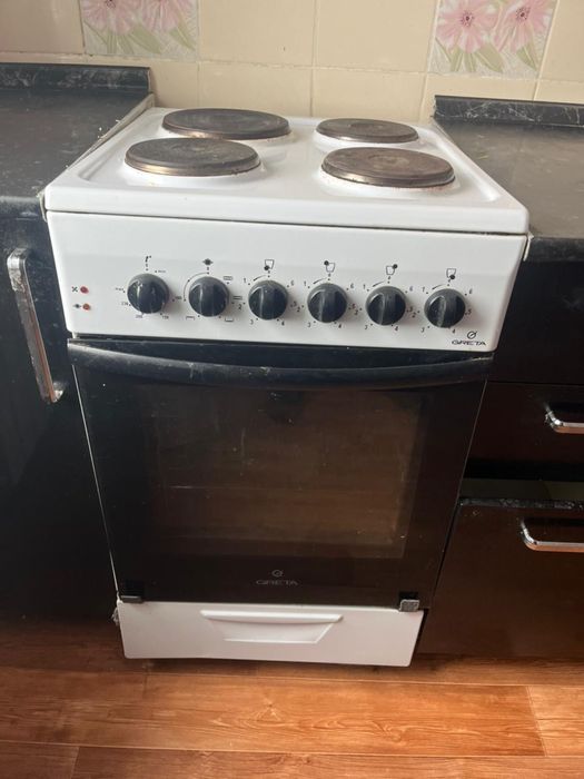 Продам электрическую плиту(печка)