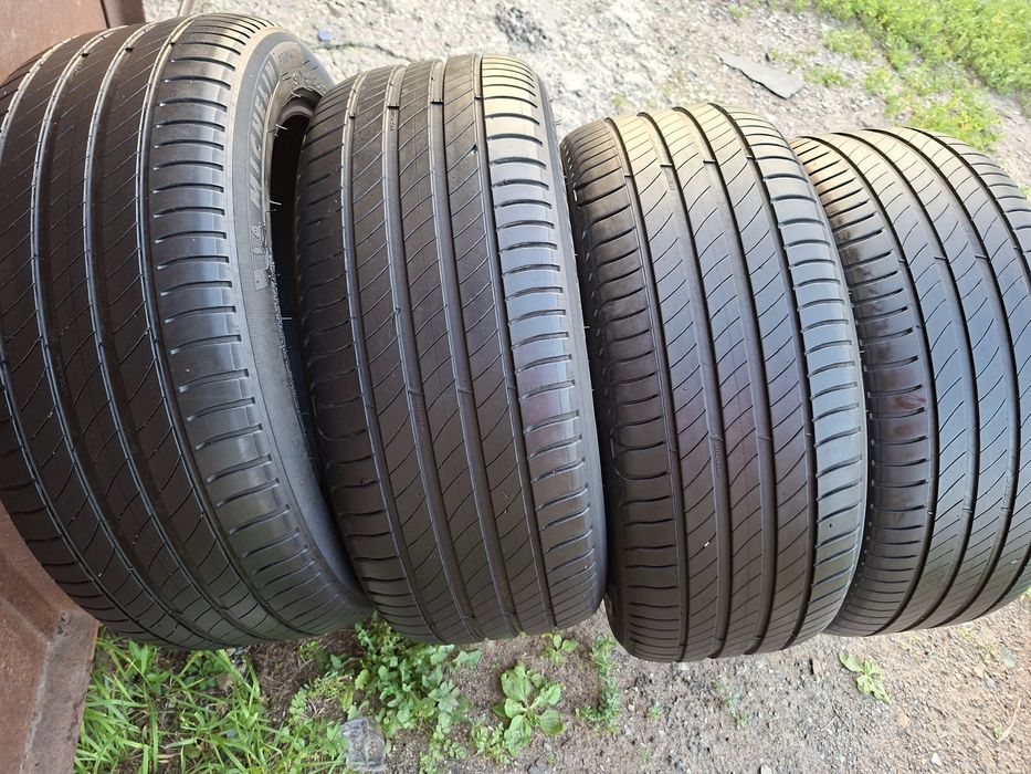Продам шины. 235/45/18 мишелин