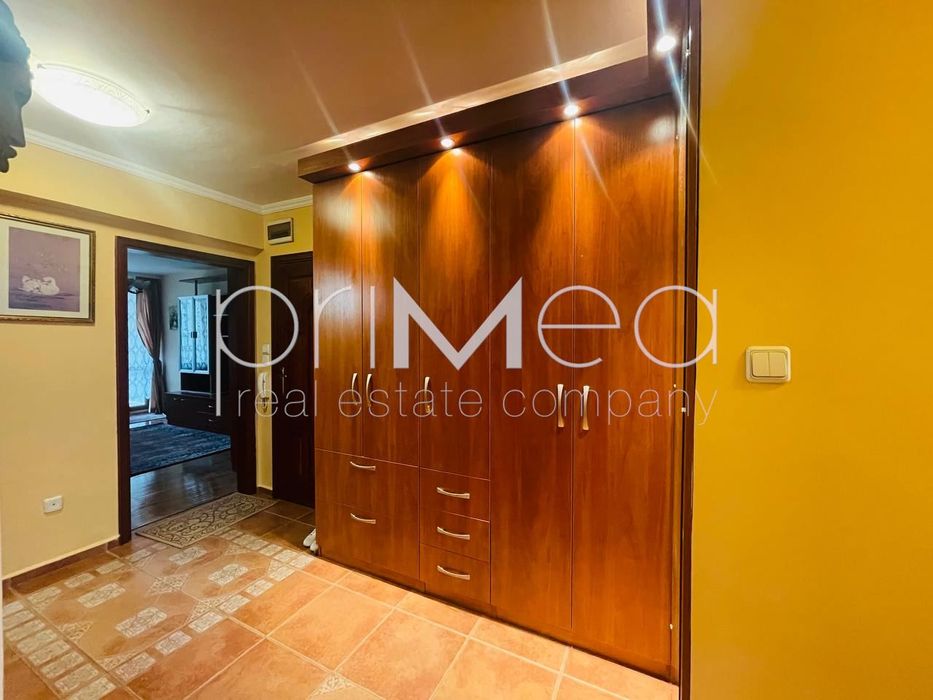 Дава се под наем Многостаен апартамент в Бургас, Център - 140 кв.м за 797.64 € - Снимка #4