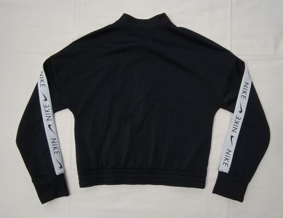 Nike NSW Repeat Logo Sweatshirt оригинално горнище ръст 146-156см Найк