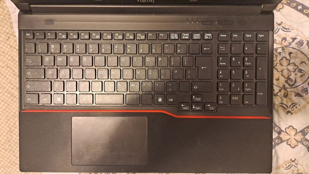 Vand laptop fujitsu