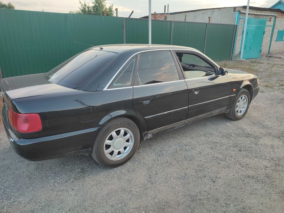 Продам Ауди а6 С4