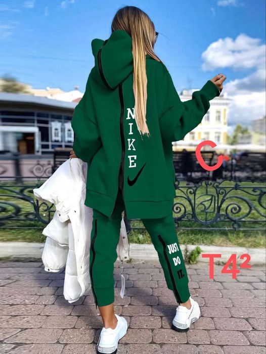 Ватиран дамски комплект