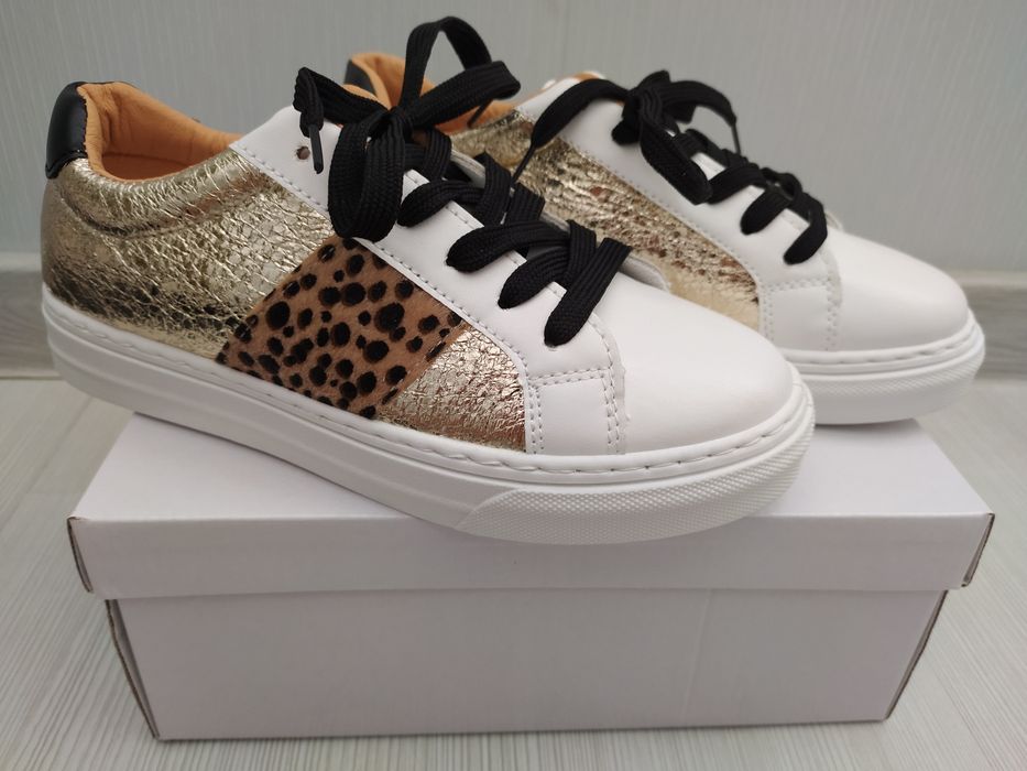 Нови дамски обувки