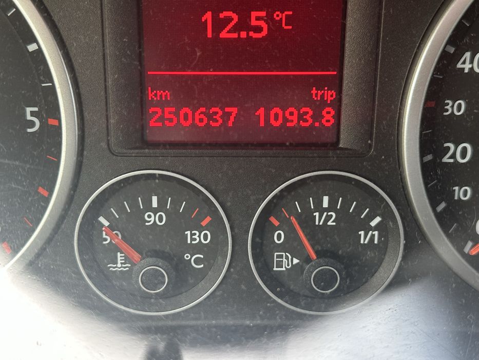 Vând VW Tiguan 2.0 TDI / 4Motion (4x4) / 2008 / Proprietar