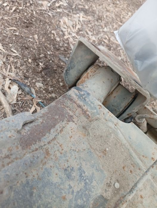 Балка гольф 3 венто, стекло заднее Венто.