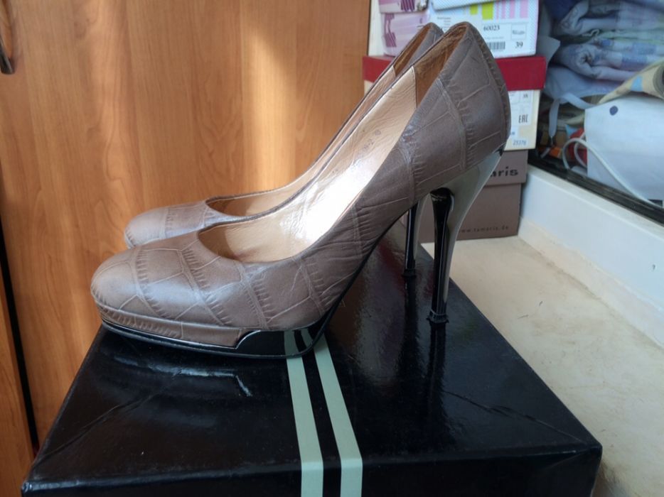 Продам кожаные туфли-лодочки