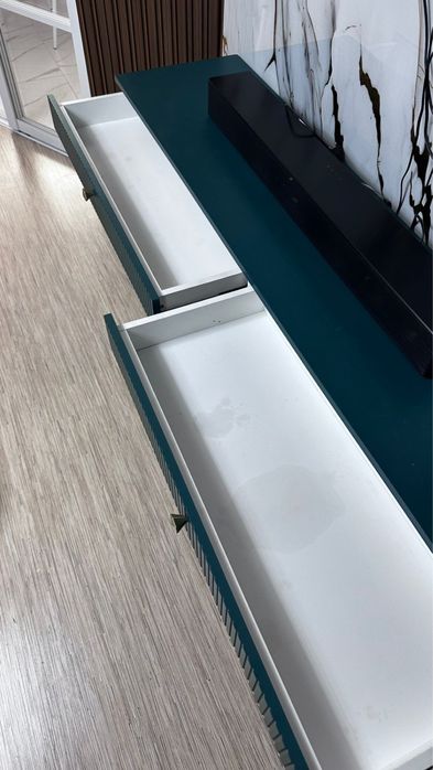 Тумба под ТВ/консоль