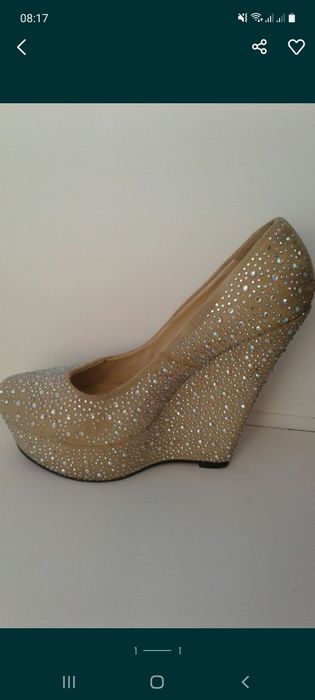 Продам красивые туфли