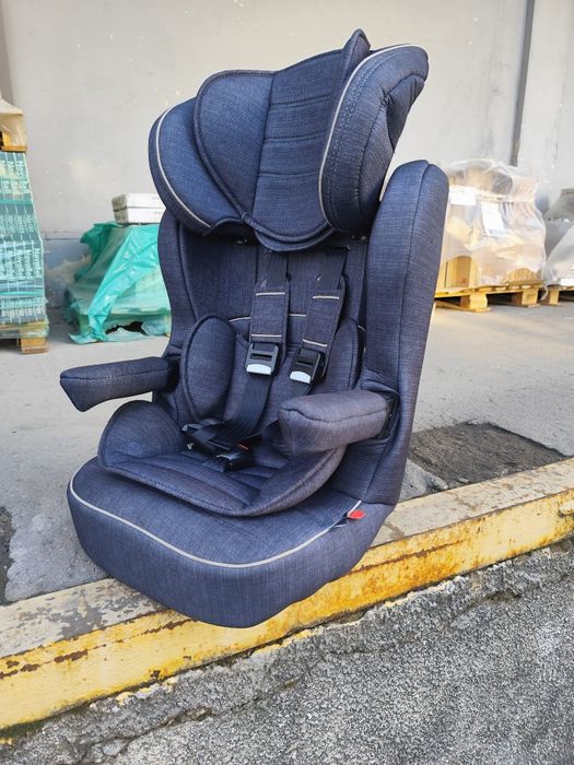 Vând scaun auto TEX