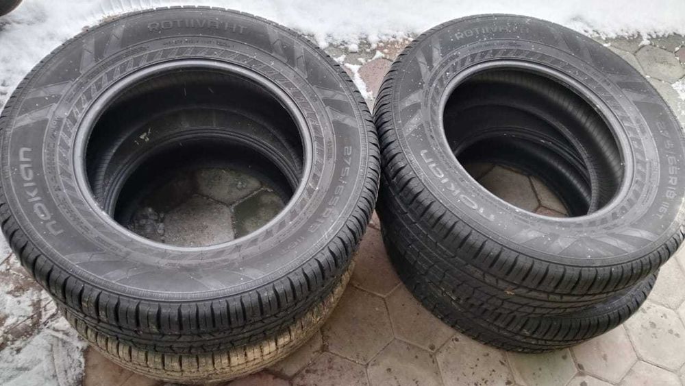 Летние шины 275/65 R18 БУ