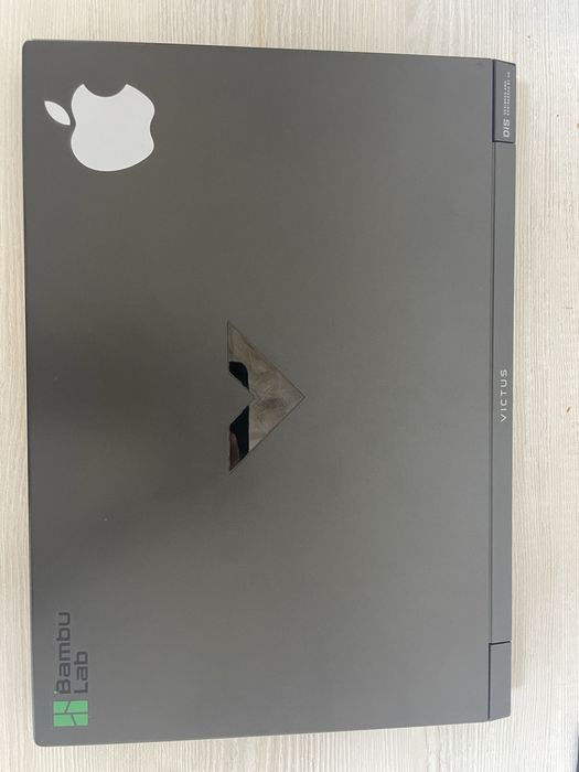 HP Victus core i5