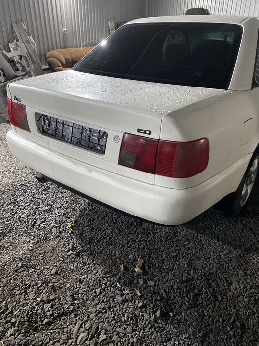 Audi A6C4 2.0 моновпрыск