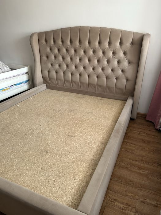 Двуспальная кровать б/у 160*200