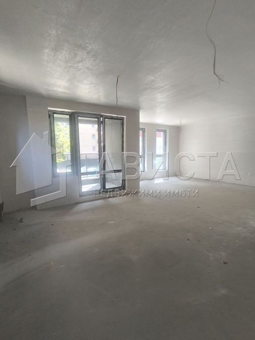 Продава се Тристаен апартамент в София, Лагера - 135 кв.м за 1511 €/кв.м - Снимка #2