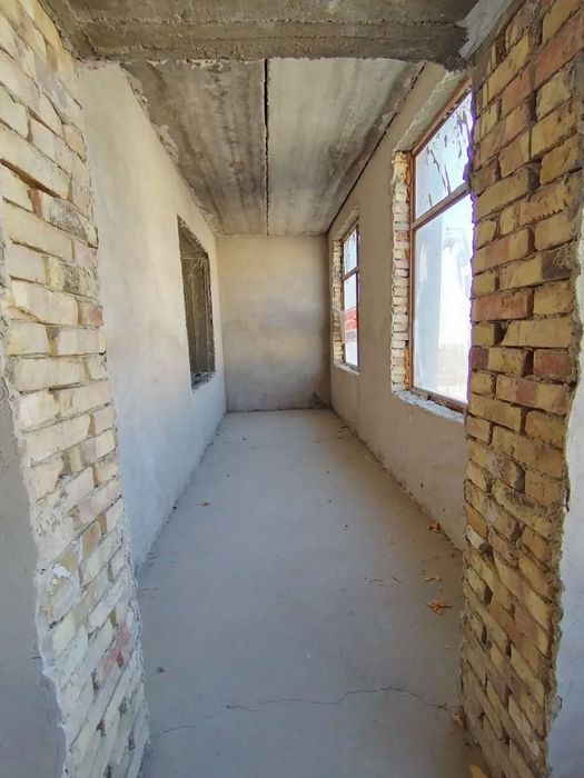 Тезда янги домдан 3хоналик квартира сотилади