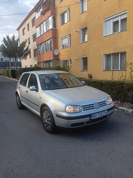 Vând Golf 4 1.4 16v