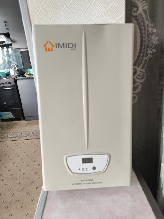 Стабилизатор 5000.ват 140.волтдан 220.волт ток килиб беради