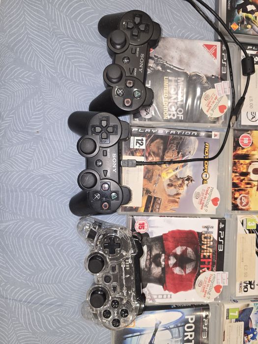Playstation 3 + игри и джойстици