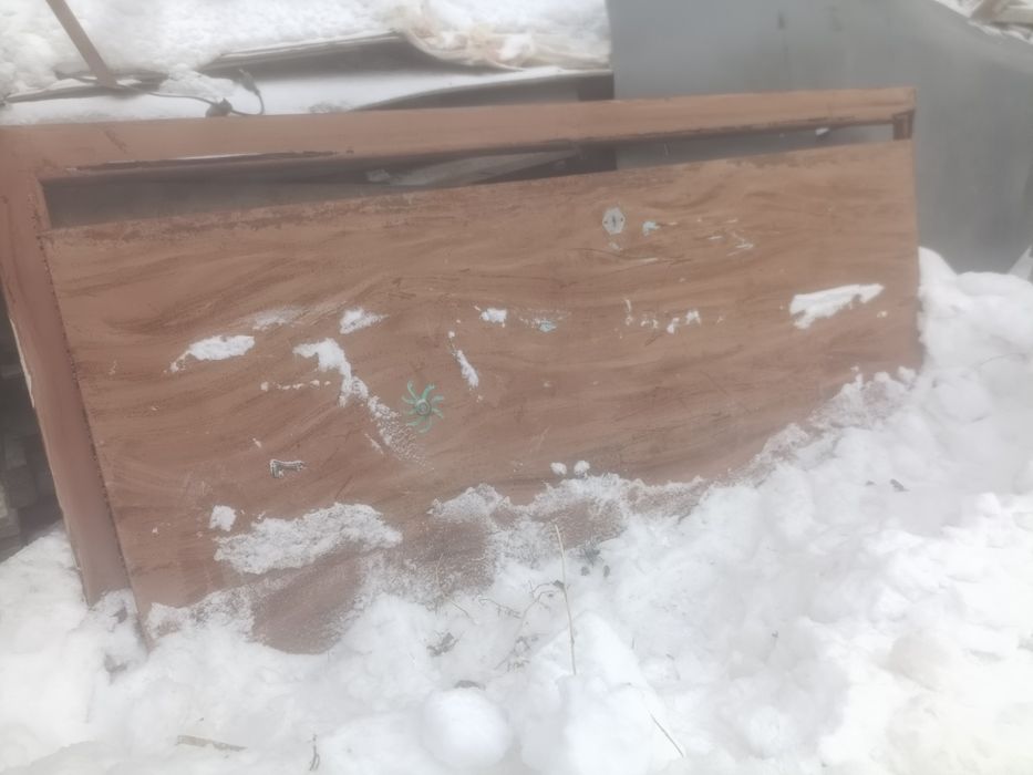 Продам железный дверь