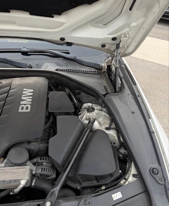 BMW 528i 2010 года