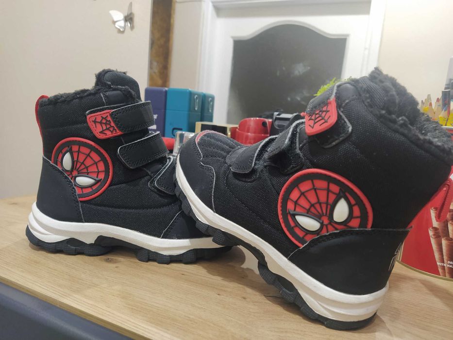 Детски боти за момче