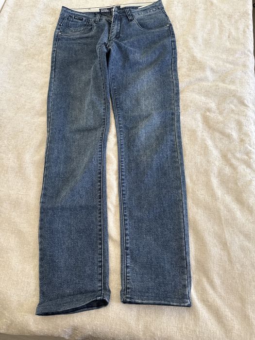 Продам джинсы синие