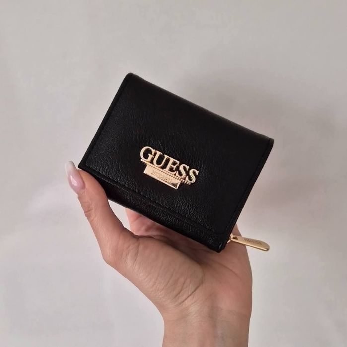 Нови портмонета  Guess