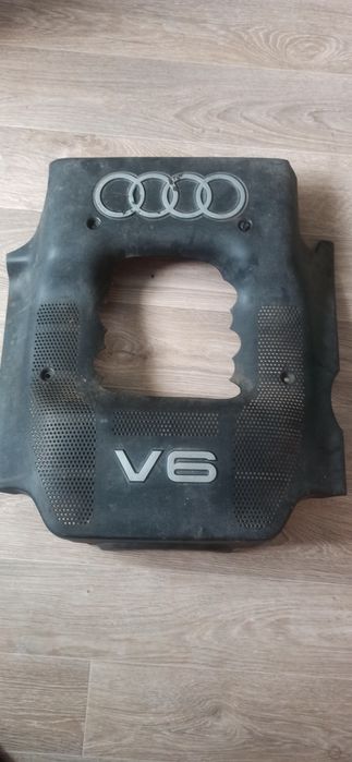 Крышка двигателя верхняя