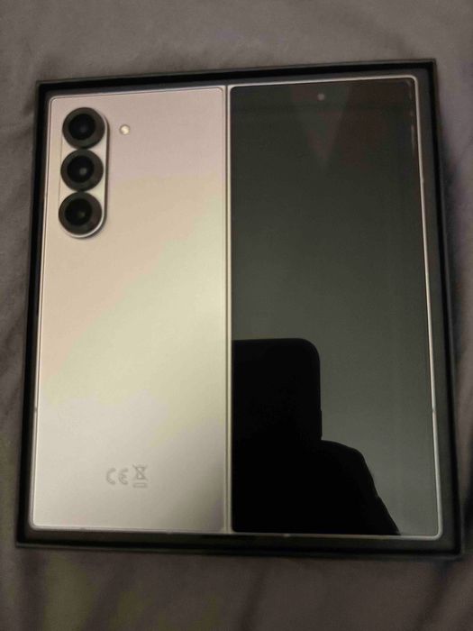 Samsung galaxy z fold 6