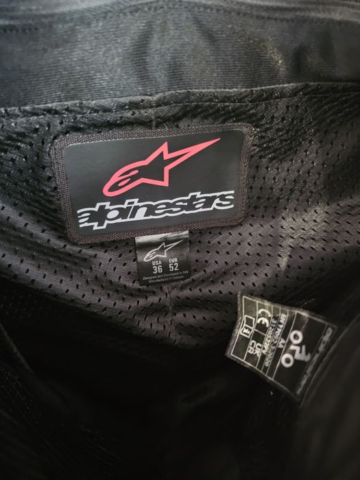 Alpinestars 52 на две части