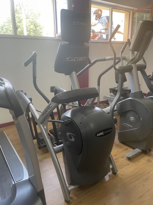 Cybex 750AT Total Body Arc Trainer fitness & gym