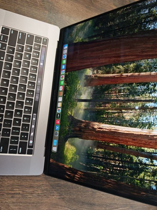 Бартер Отличен Macbook Pro 16" 2019-i9 32GB 1TB Touchbar