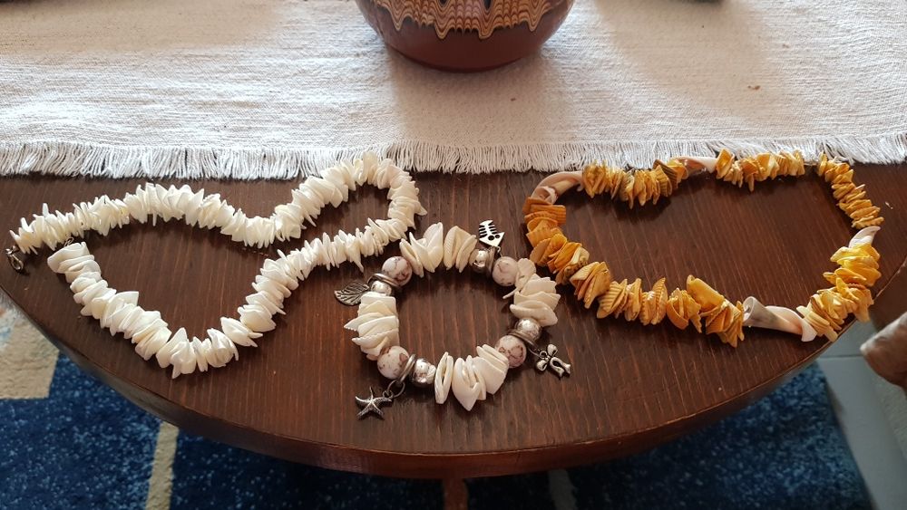 Дамски колиета от Зайр