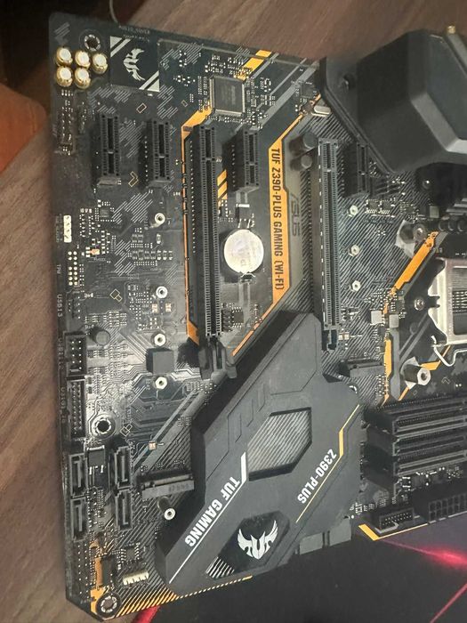 Placa de baza Z390-PLUS