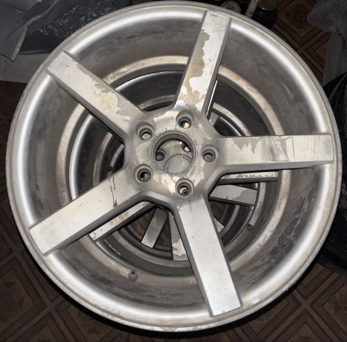 Vossen r17 комплект дисков