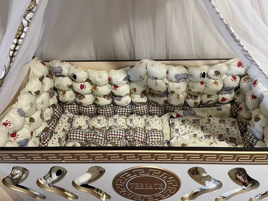 Детская кровать от 0-12 лет. Проктически новая!