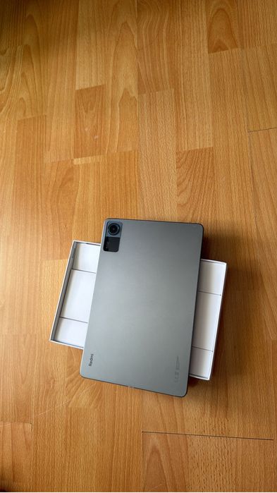 Продам планшет redmi pad SE