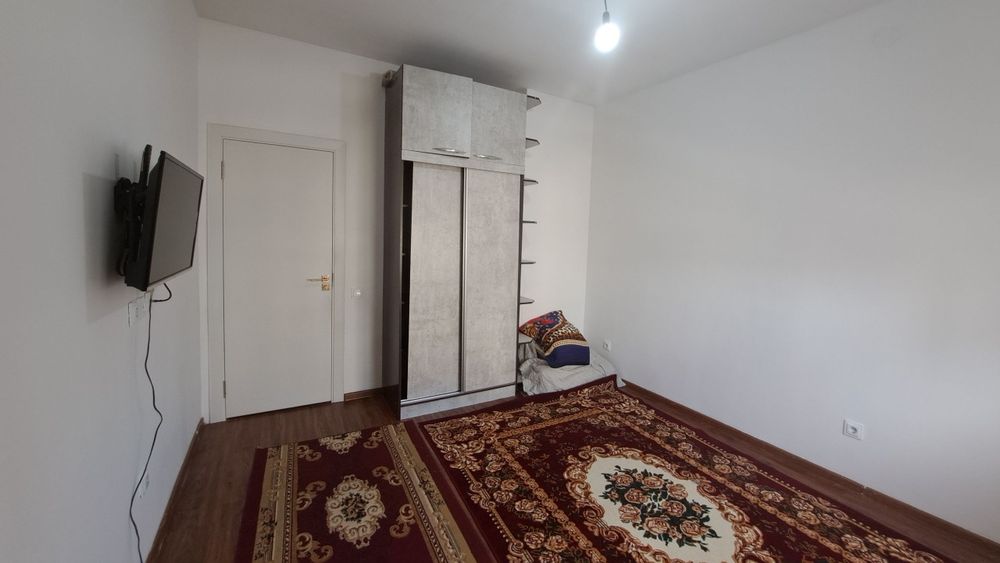 Чирчик шахар 
2-микрораён Навастройка
#2-хона 5-етаж
 квартира ижар