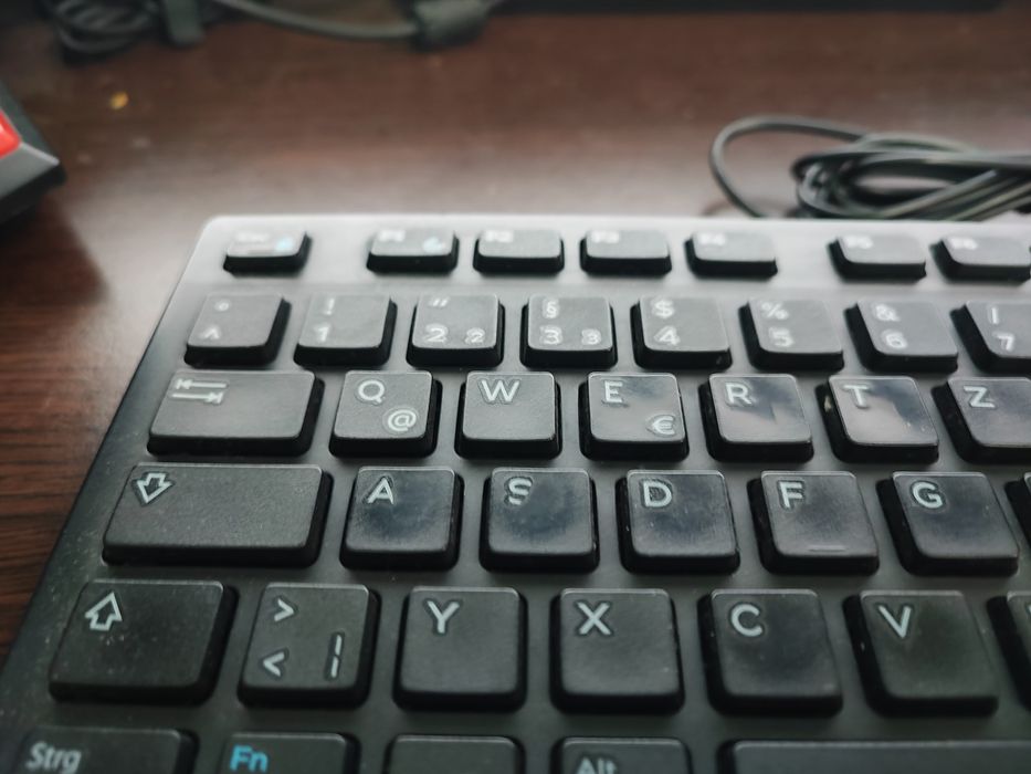 Продавам клавиатура