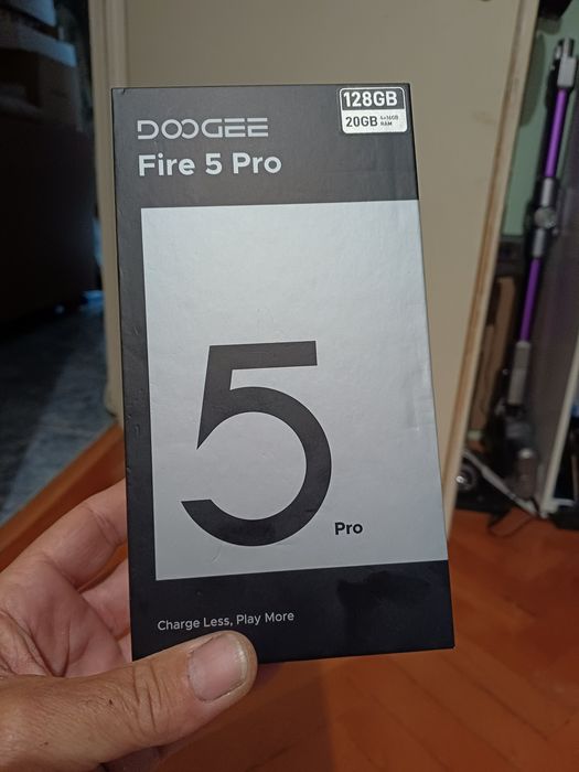 Telefon rugged Doogee
