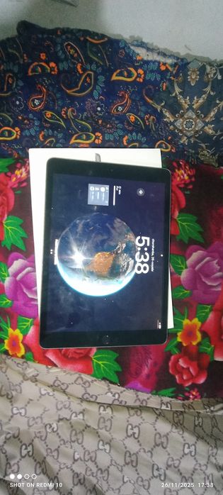 Apple ipad 7  rama 8+8 xotira.,32 8/32