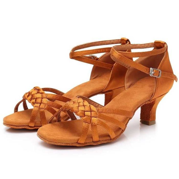 Туфли для бальных танцев