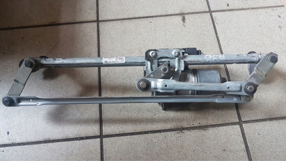 Механизъм чистачки Шкода Фабия.