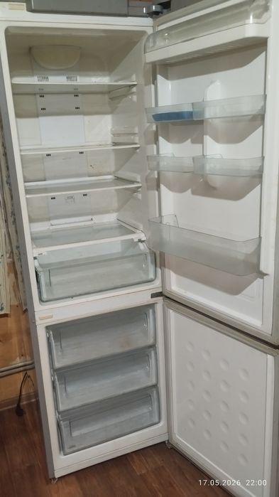 Продам холодильник.